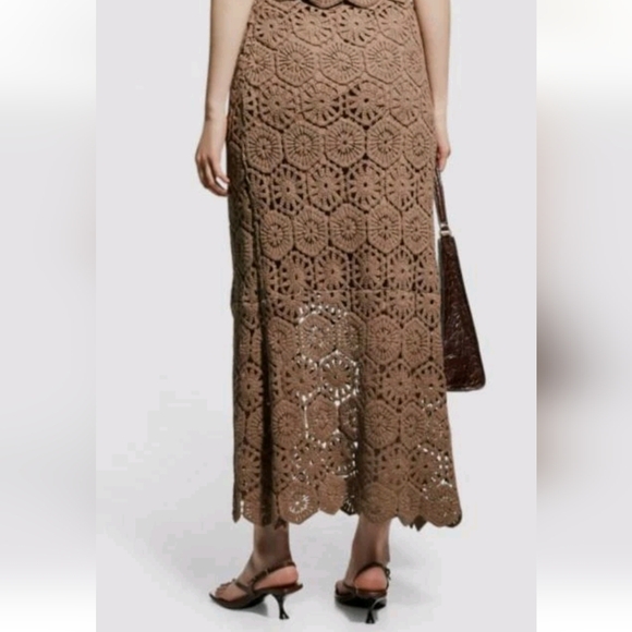 Chic Crochet Maxi Skirt in Brown - Picture 6 of 6